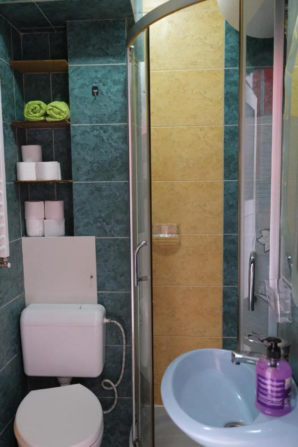 Zogu Apartments - Downtown Pristina Kültér fotó